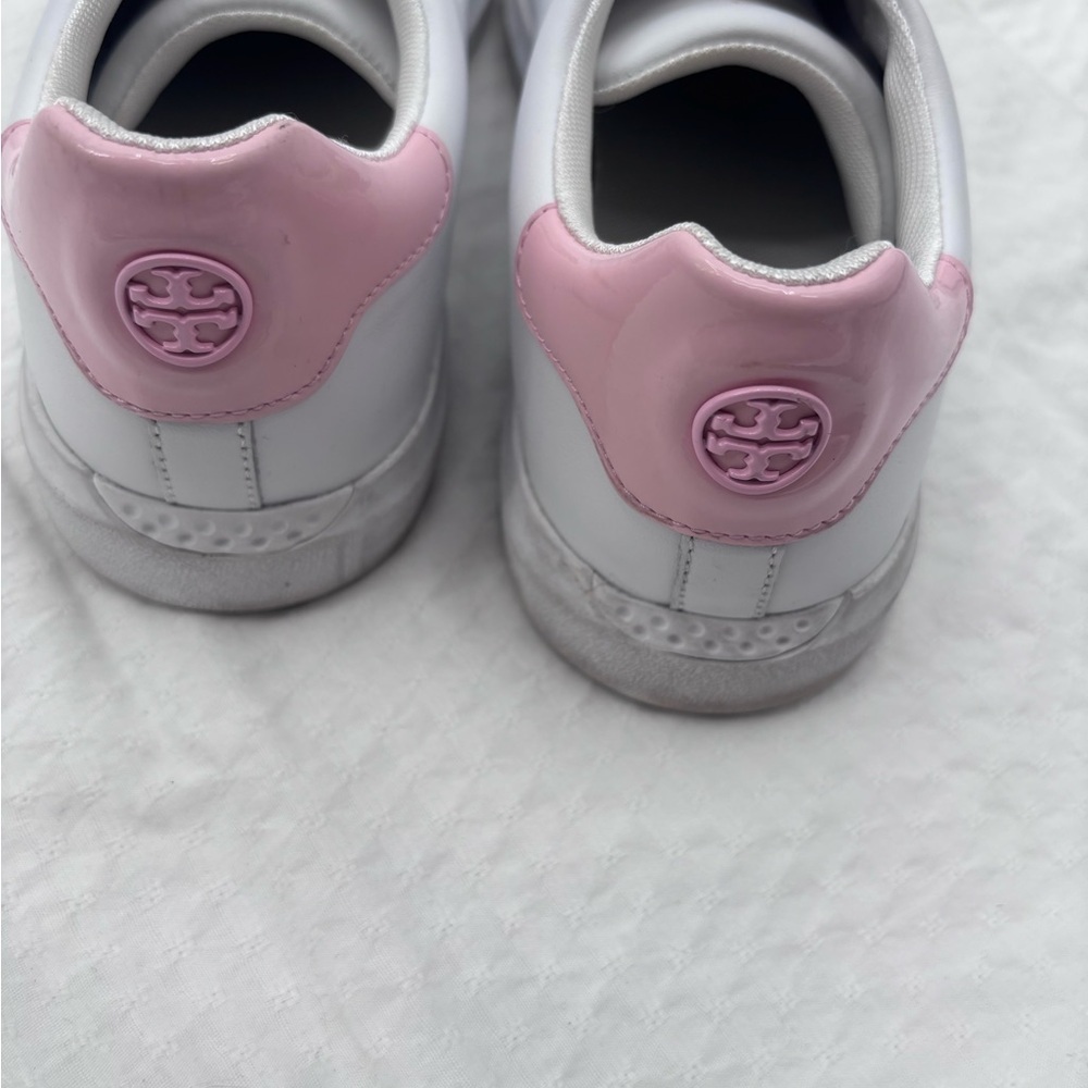 Tory Burch Howell Court Sneakers in Titanium White/Petunia Size 10M - Picture 2 of 7